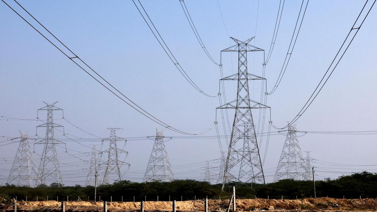 India Sets Record: 52,537 MW Power Capacity Added in 10 Months, Renewables Dominate