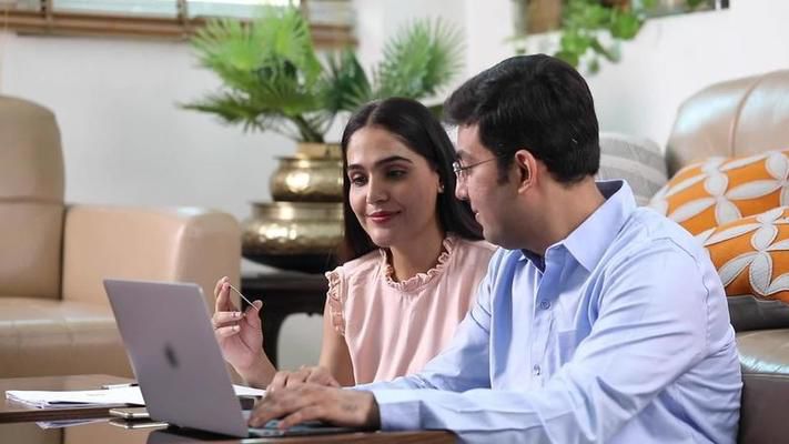 Love, Vows & Bank Accounts: 10 Money Talks Every Couple Must Have Before Marriage