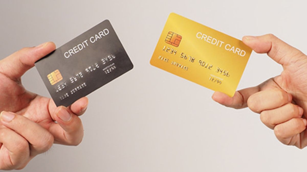 Swipe, Sit, Soar: The Business Credit Cards Redefining Lounge Luxury in 2025